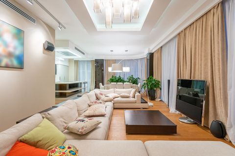 Что такое сценарии освещения и зачем они нужны в гостиной 50+ м²?